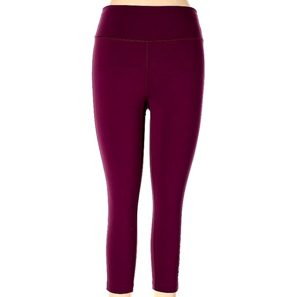 PELOTON Capri Burgundy Legging - Picture 3 of 12